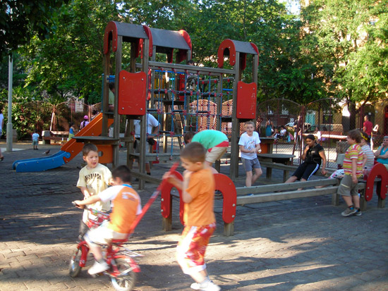 playground-almassy5