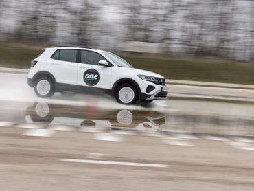 Vezetés a tesztpályán