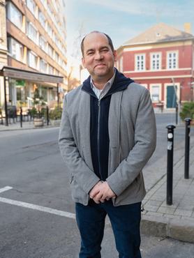 A jelen folyamatai kedveznek a novelláknak