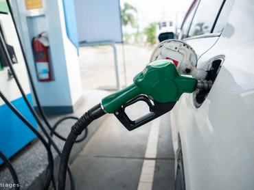 tankolás benzin benzinkút