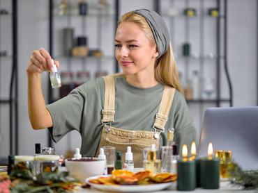Az illóolajok hatása a lélekre A kellemes illóolaj is taszíthat bennünket: ezért fontos a figyelmeztető jelzésre figyelni