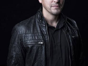Ákos portréja