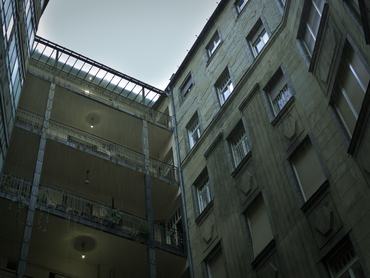 budapesti társasház udvara