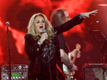 LONDON, ENGLAND - MARCH 03: Bonnie Tyler performs on stage during Music For The Marsden 2020 at The O2 Arena on March 03, 2020 in London, England. (Photo by Gareth Cattermole/Gareth Cattermole/Getty Images)