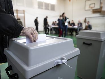 szavazóurnába bedobott szavazat