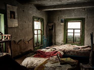 egy elhagyatott ház Csernobilban