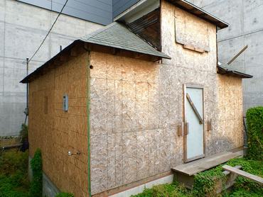 Edith Macefield house, owner refused $1 million sell for major development. She died in 2008, Ballard district, Seattle USA