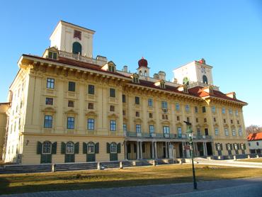 Kismarton_-_Eisenstadt_(Esterházy-kastély)