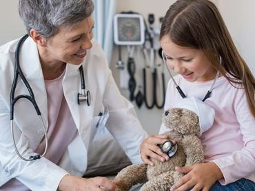 5 orvosi vizsgálat, amitől a gyerekek leginkább tartanak – így segíthetünk