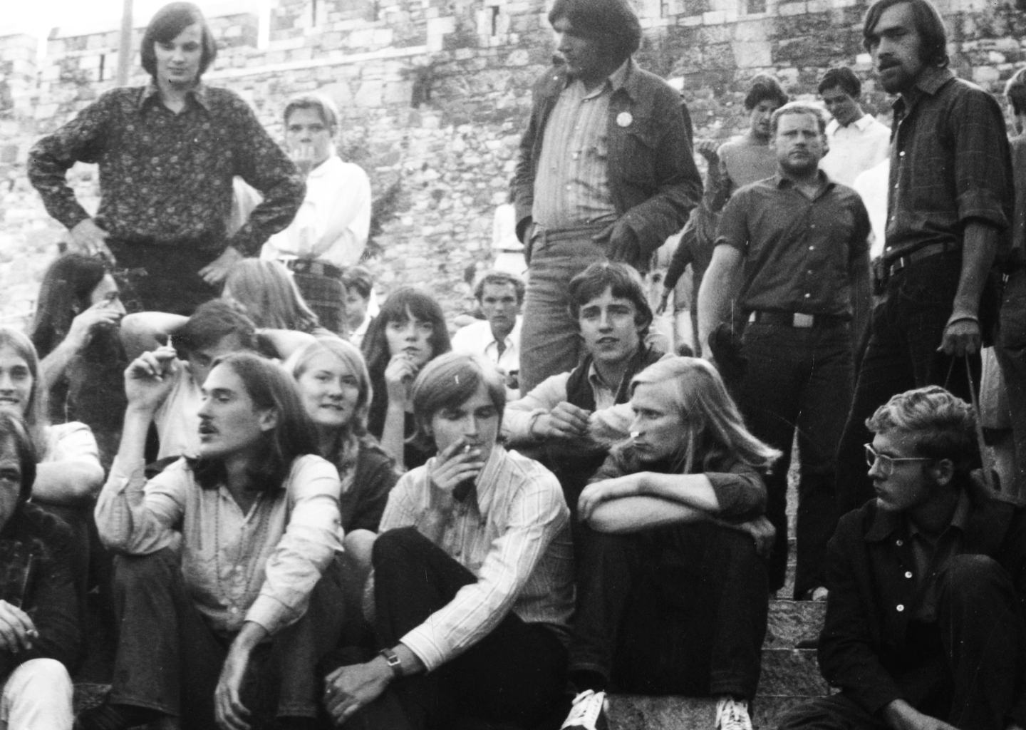 Fiatalok a budai Vár oldalában, a Budai Ifjúsági Park fölött 1969-ben