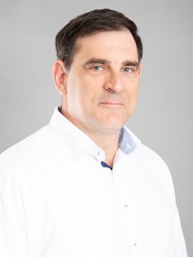 Dr. Juhász Márk Ph.D főorvos, a Ring Klinika rendelő gasztroenterológusa