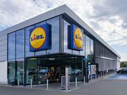 Poznań, Lengyelország – 2024. augusztus 25.: A LIDL szupermarket logója.