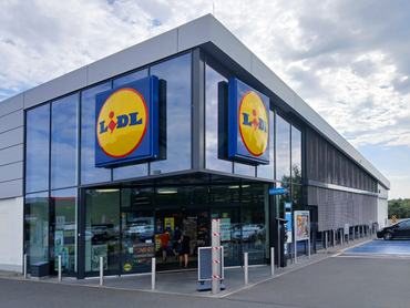 Poznań, Lengyelország – 2024. augusztus 25.: A LIDL szupermarket logója.