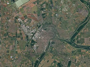 Szeged a Google műholdképén